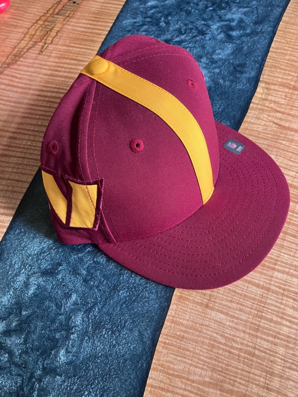 Washington Commanders hat - Picture 3 of 4